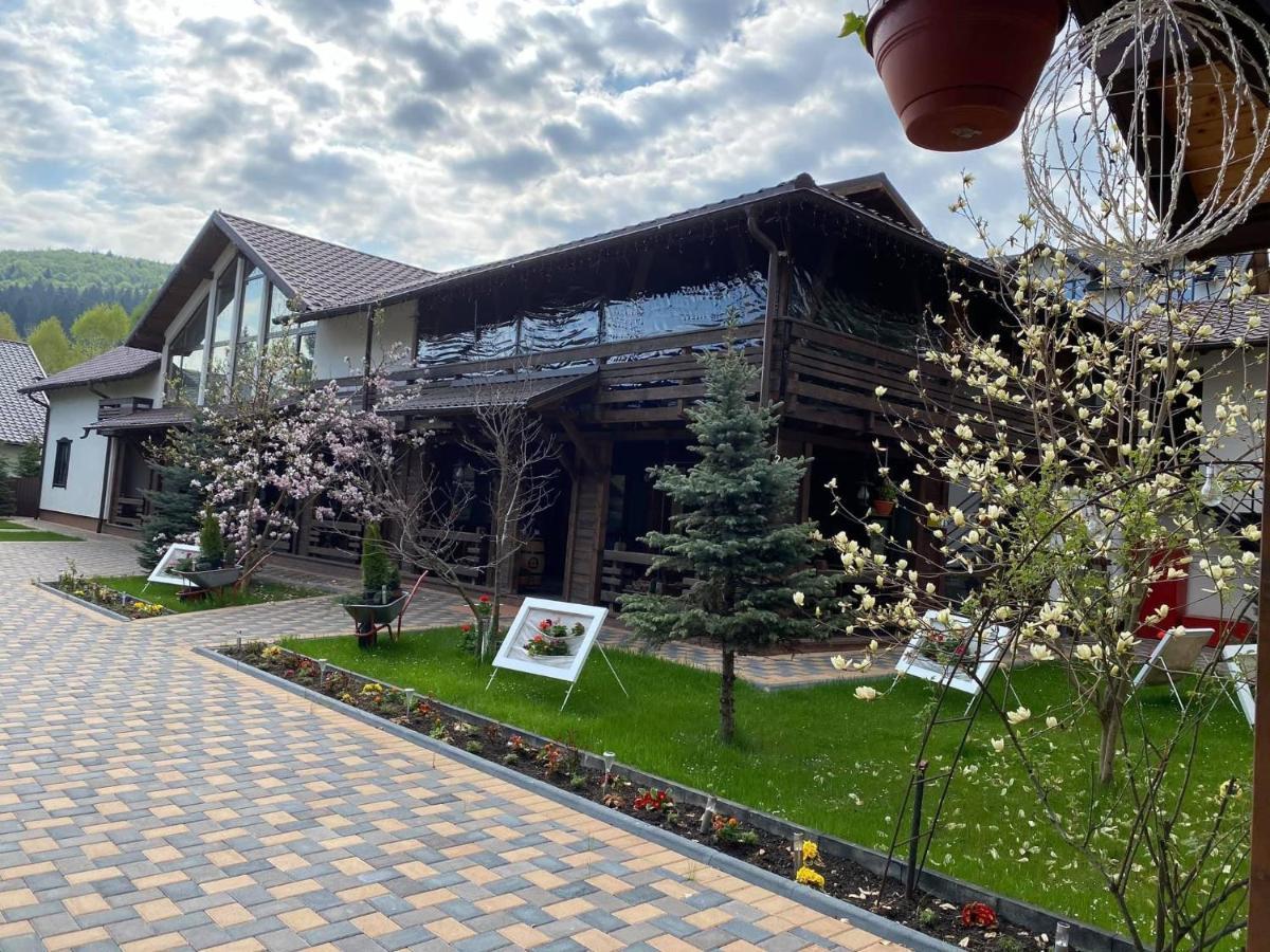Roua Voronetului Hotel Gura Humorului Ngoại thất bức ảnh
