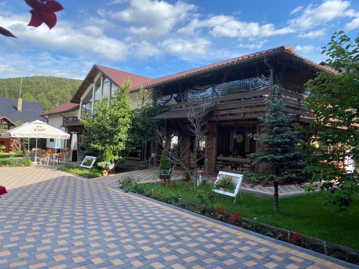 Roua Voronetului Hotel Gura Humorului Ngoại thất bức ảnh