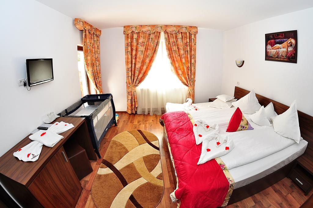 Roua Voronetului Hotel Gura Humorului Ngoại thất bức ảnh