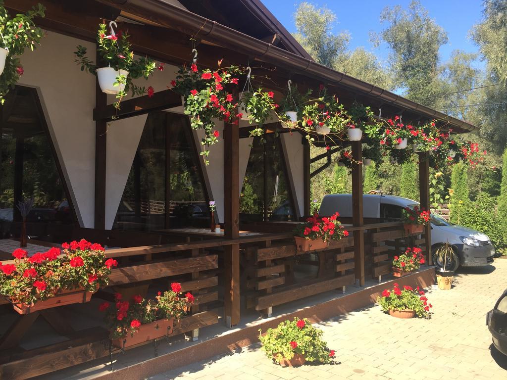 Roua Voronetului Hotel Gura Humorului Ngoại thất bức ảnh