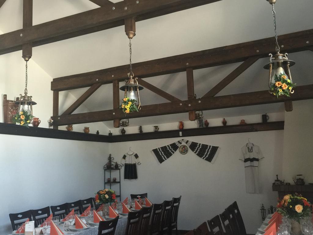 Roua Voronetului Hotel Gura Humorului Ngoại thất bức ảnh