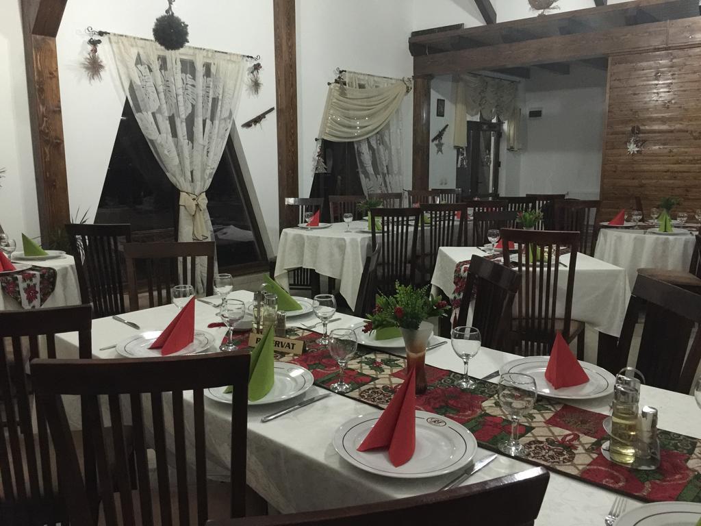Roua Voronetului Hotel Gura Humorului Ngoại thất bức ảnh